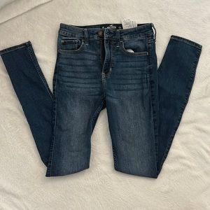 Hollister High-Rise Super Skinny Jeans
